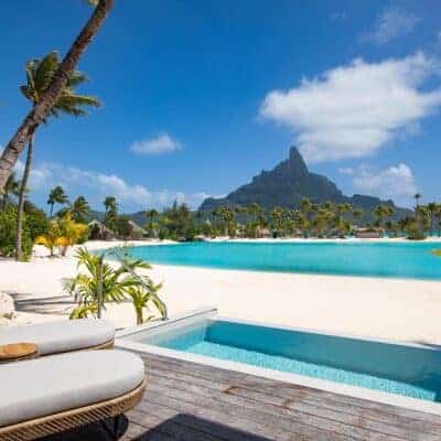 borabora-westin-beach-400×400 Plage du Westin Bora Bora avec transats et lagon